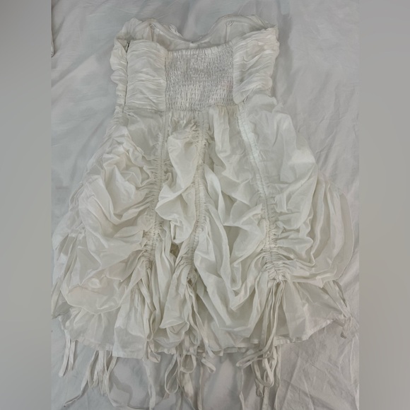 UO Urban Outfitters kimchi blue belladonna ruched strapless mini dress - Picture 3 of 5